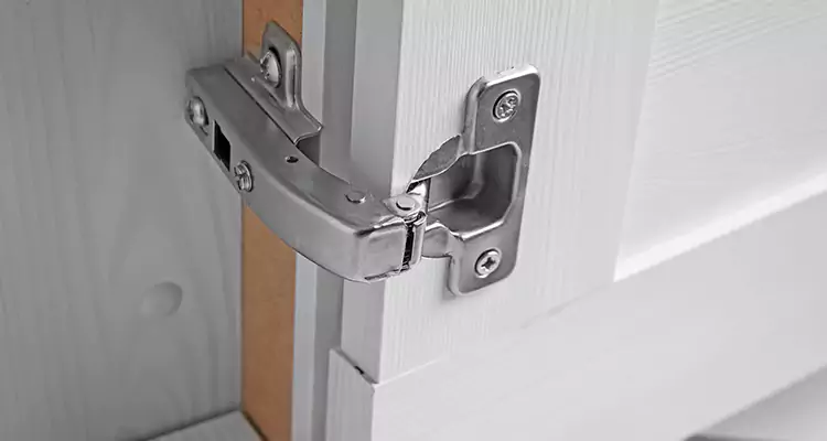 Shower Door Hinge Replacement in Clearwater, FL