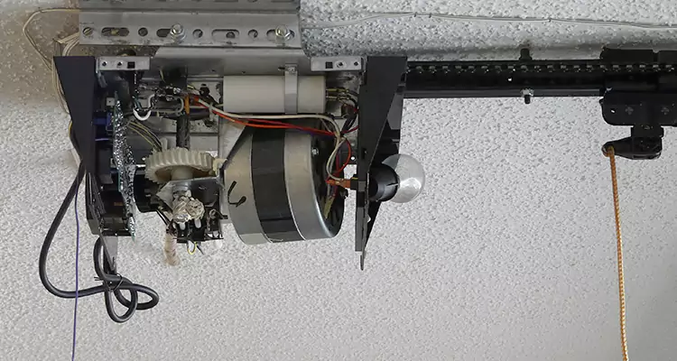 Emergency Garage Door Opener Repair in Clearwater, FL