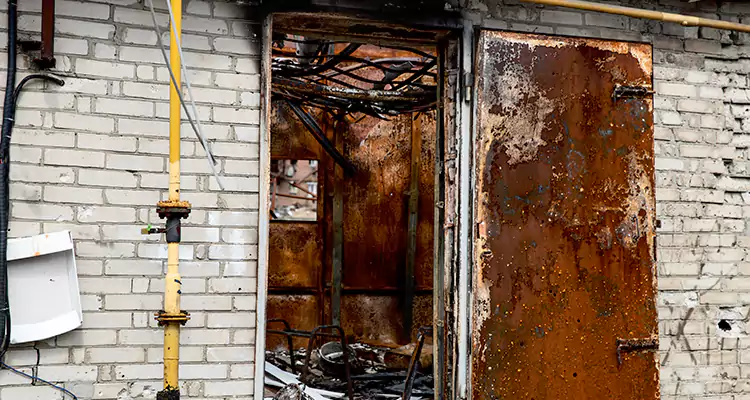 Metal Door Rust Repair in Clearwater, FL