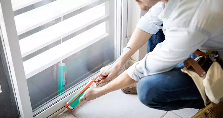 Dap Window Caulk Repair in Clearwater, FL